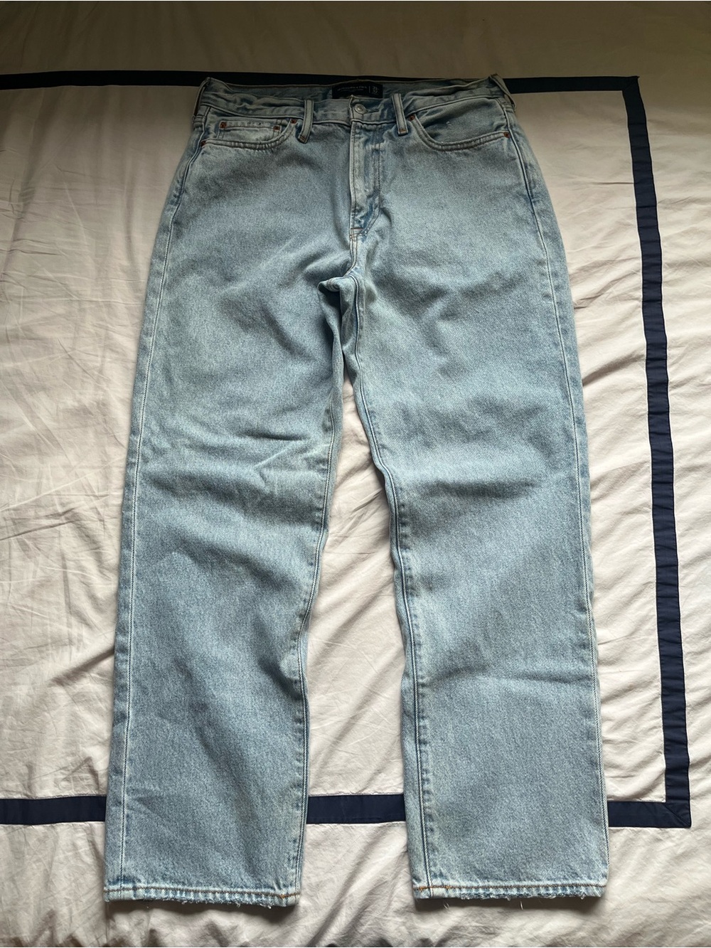 Abercrombie & Fitch Light Blue Relaxed Men’s Jeans